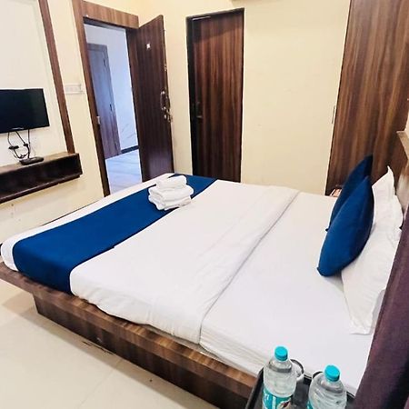 Hotel Ashoka Palace Уджайн Екстериор снимка