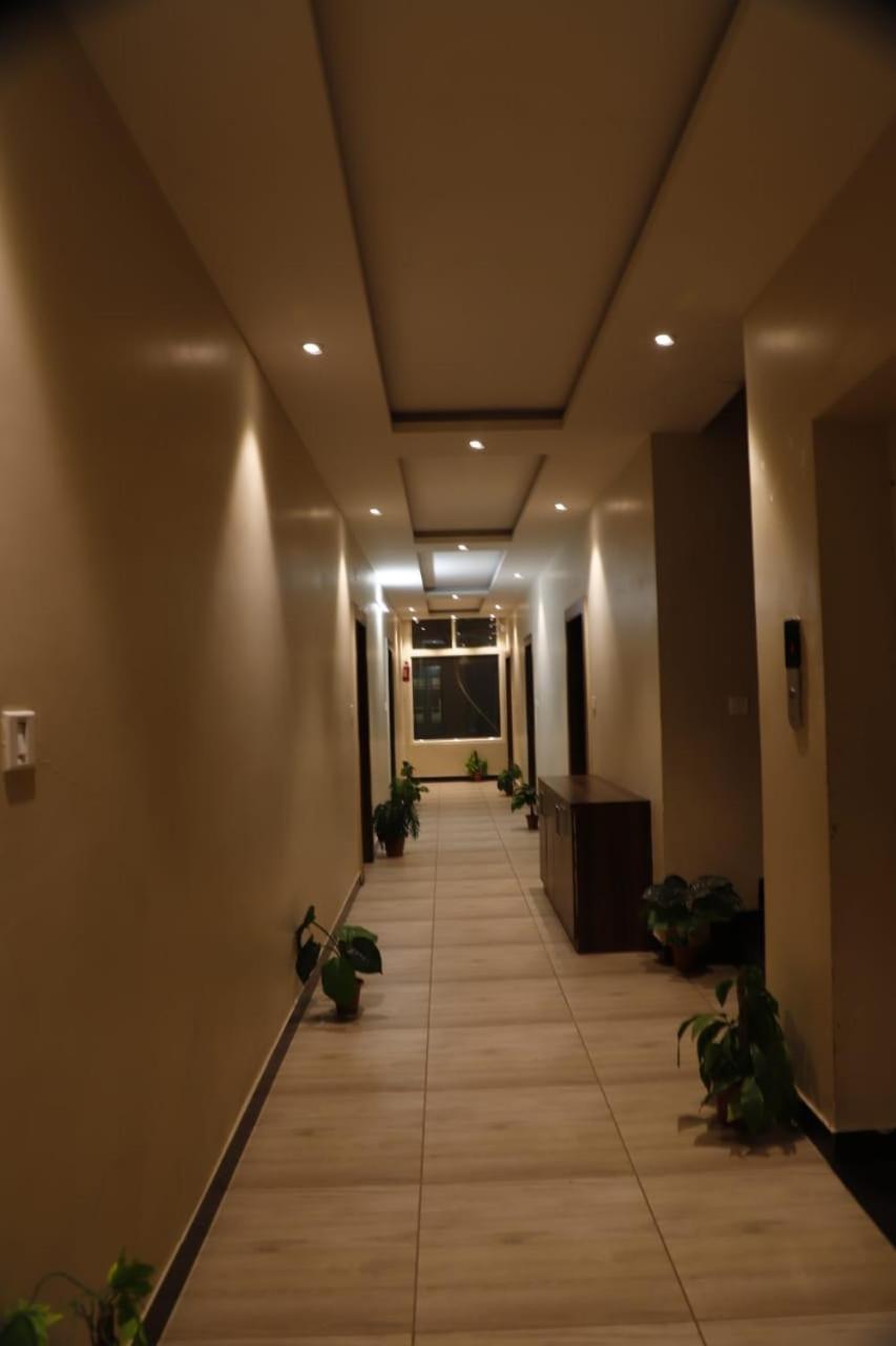 Hotel Ashoka Palace Уджайн Екстериор снимка