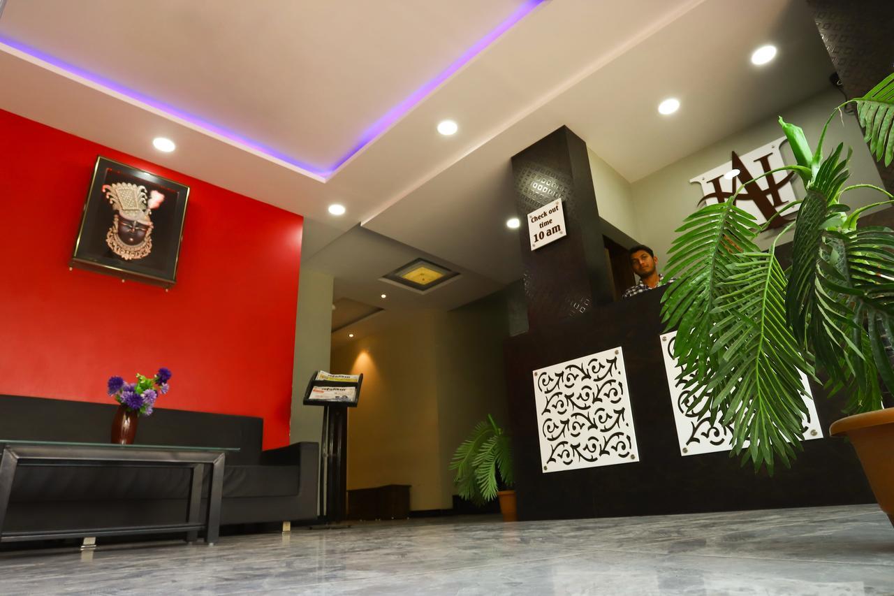 Hotel Ashoka Palace Уджайн Екстериор снимка
