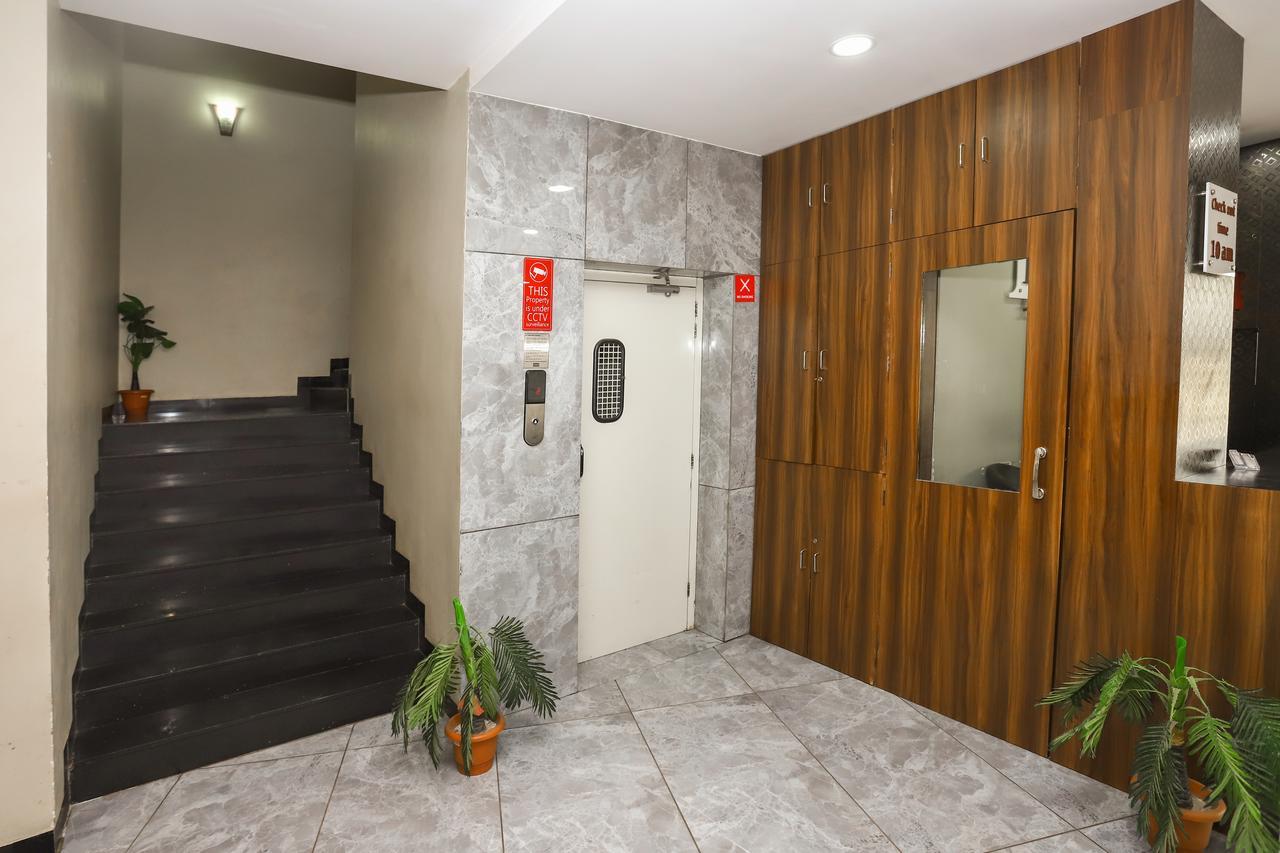 Hotel Ashoka Palace Уджайн Екстериор снимка
